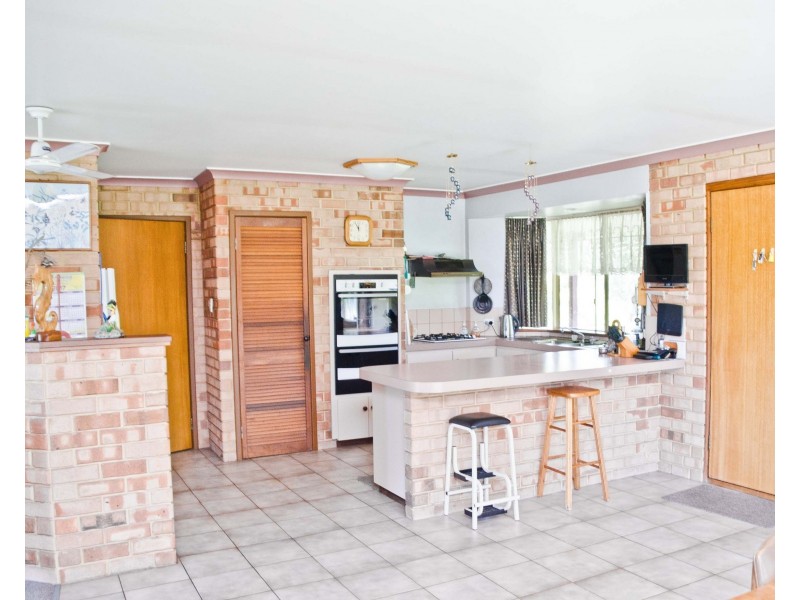 6 O’Neil Grove, Dardanup West WA 6236