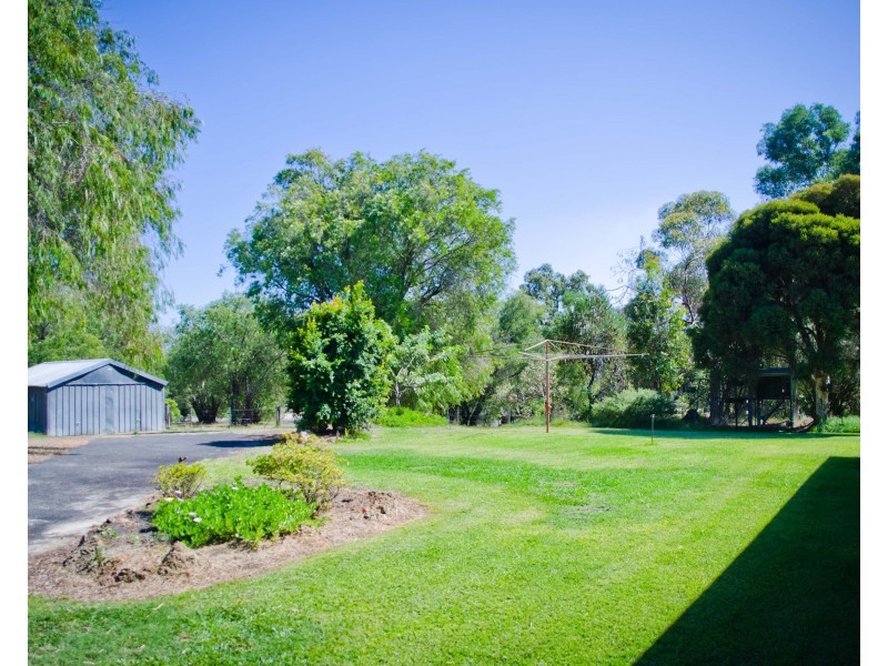 6 O’Neil Grove, Dardanup West WA 6236