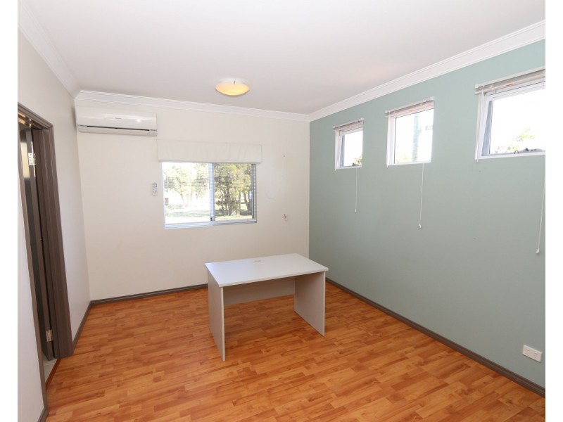 10 Belcher Street, Carey Park WA 6230