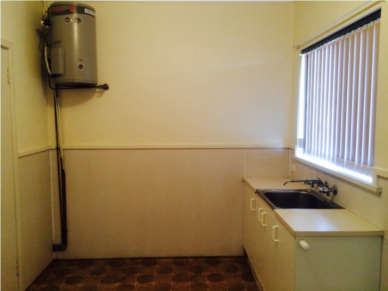 2/4 White Street, East Bunbury WA 6230