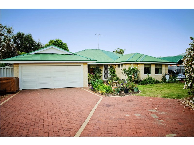 21 Pembroke Street, College Grove WA 6230