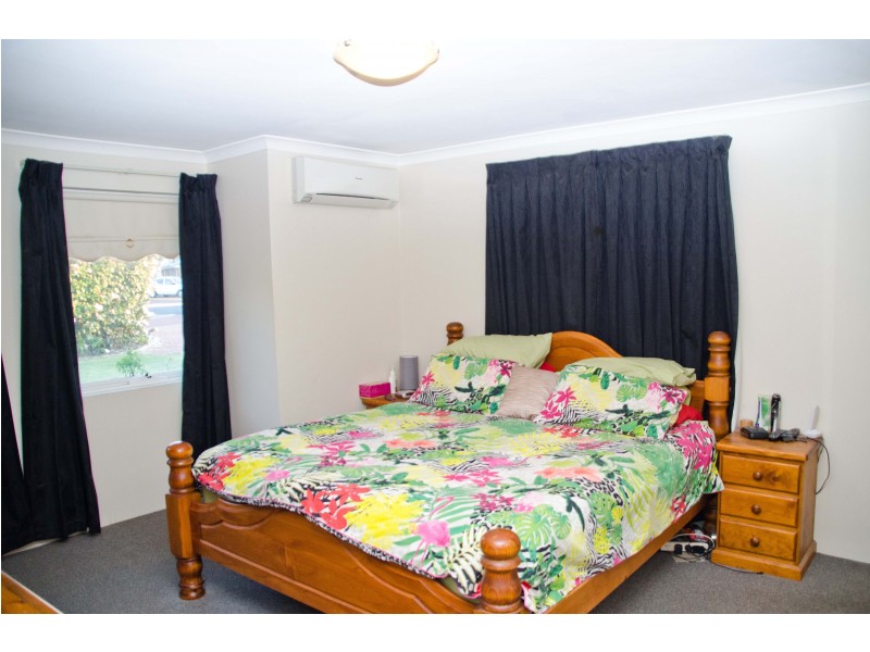 21 Pembroke Street, College Grove WA 6230