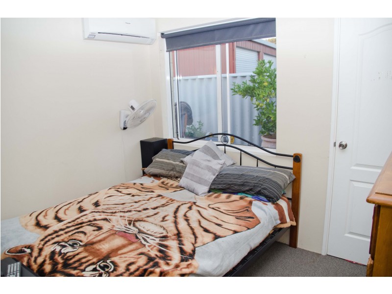 21 Pembroke Street, College Grove WA 6230