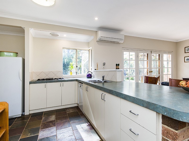 38 Hawkins Drive, Gelorup WA 6230