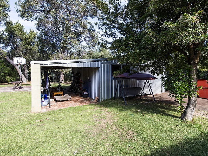 38 Hawkins Drive, Gelorup WA 6230