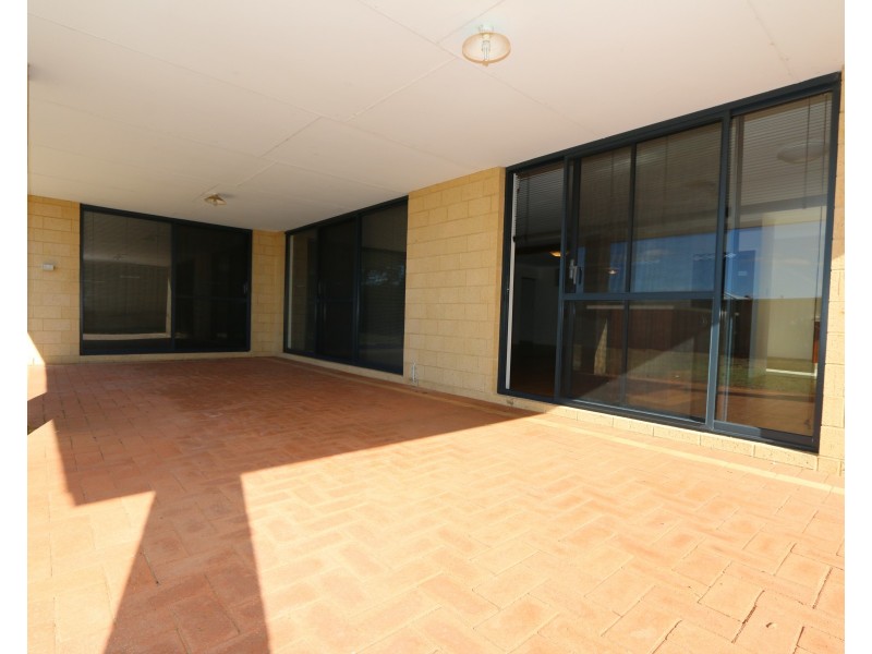 133 Hornibrook Road, Dalyellup WA 6230