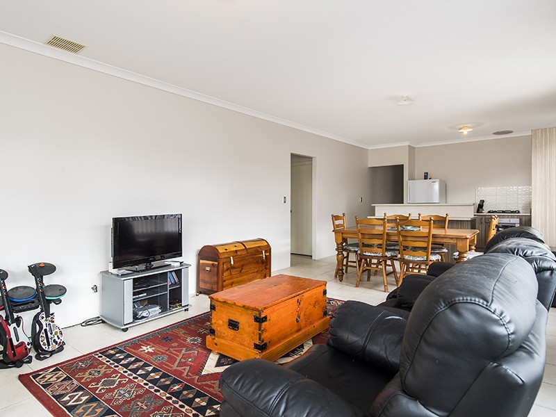 2b Hamel Link, Dalyellup WA 6230