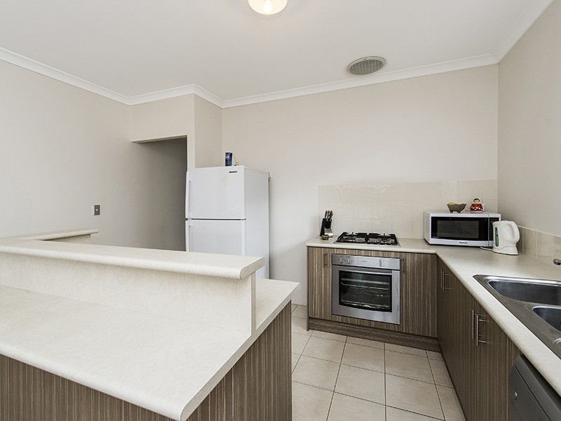 2b Hamel Link, Dalyellup WA 6230