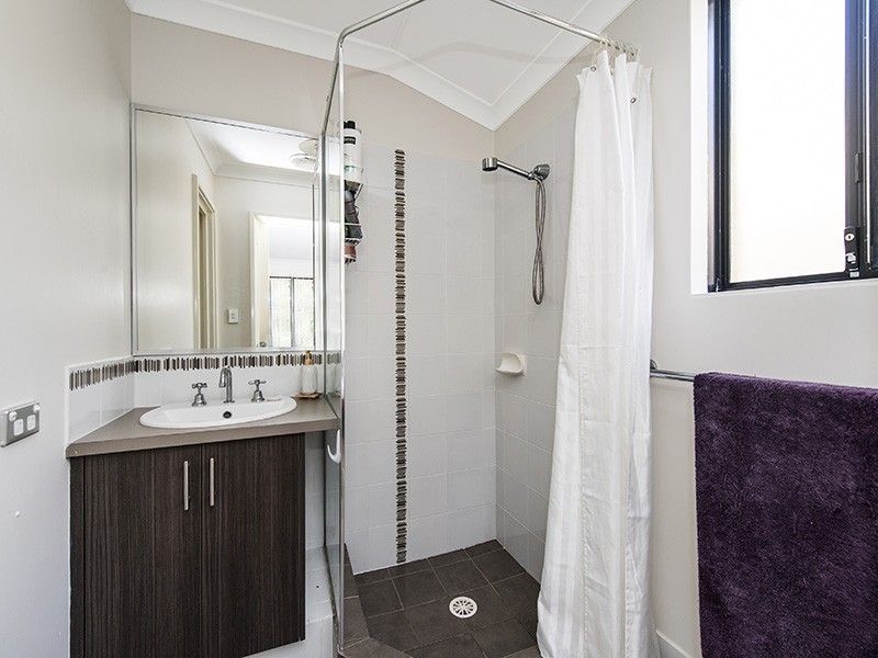 2b Hamel Link, Dalyellup WA 6230