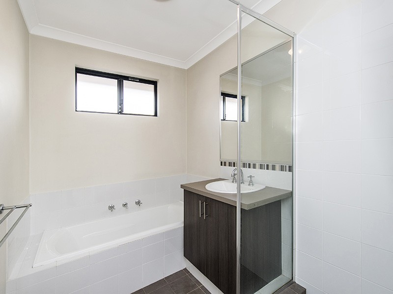 2b Hamel Link, Dalyellup WA 6230