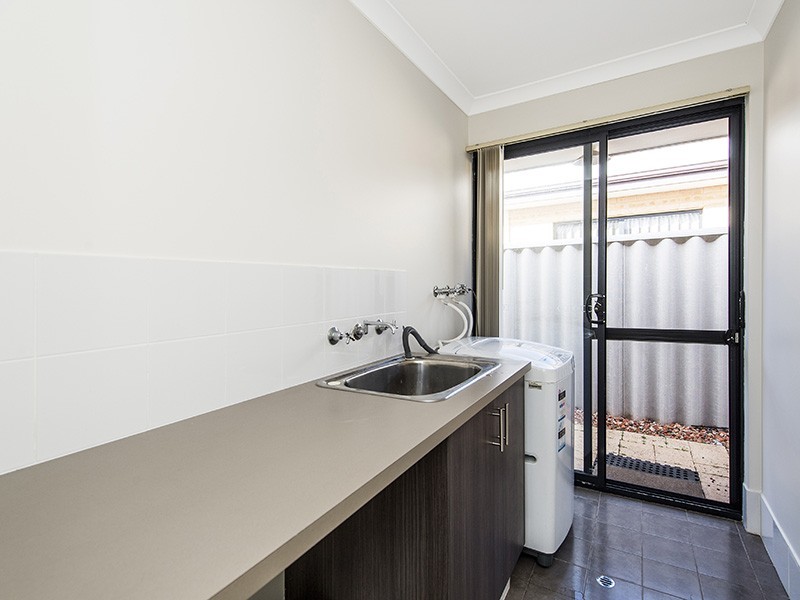 2b Hamel Link, Dalyellup WA 6230