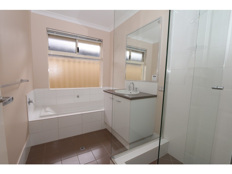 21 Murtin Road, Dalyellup WA 6230