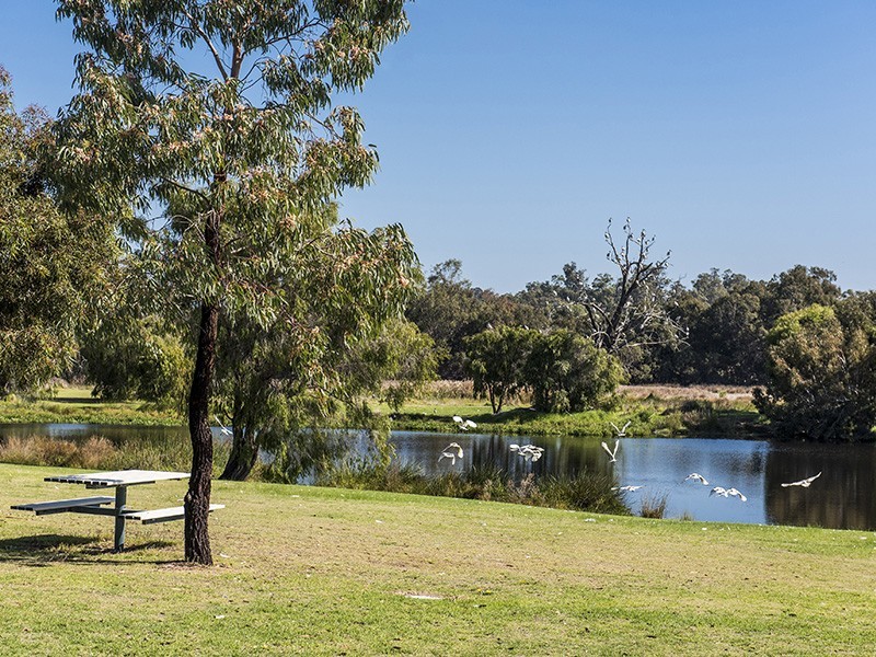 78 Braidwood Drive, Australind WA 6233