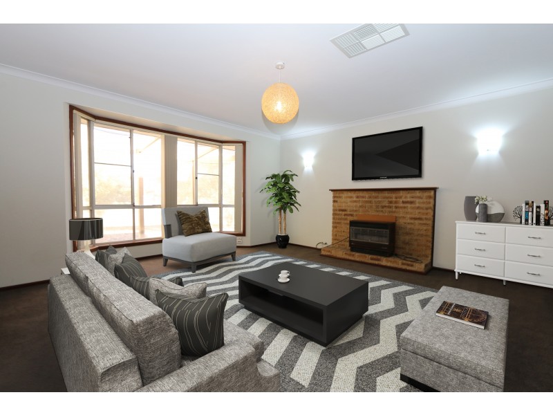 15 Armanta Drive, Carey Park WA 6230