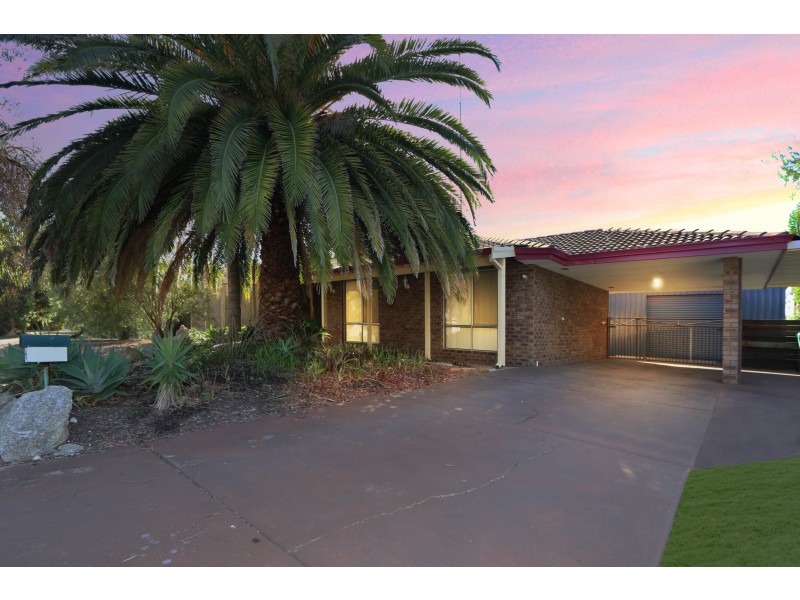 15 Armanta Drive, Carey Park WA 6230