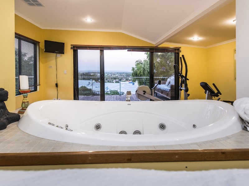 47 Vickery Crescent, South Bunbury WA 6230