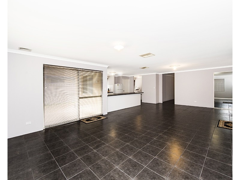 364 Parade Road, Dalyellup WA 6230