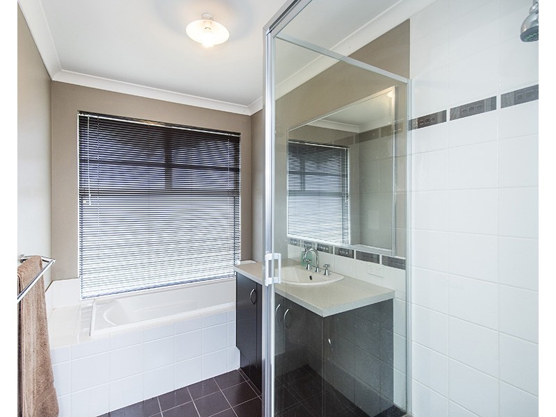 364 Parade Road, Dalyellup WA 6230