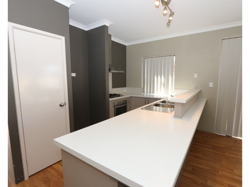 16 Reeves Approach, Dalyellup WA 6230