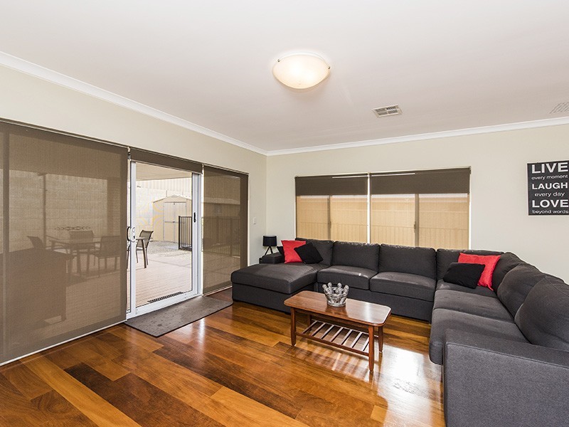 8 Rodondo Street, Dalyellup WA 6230