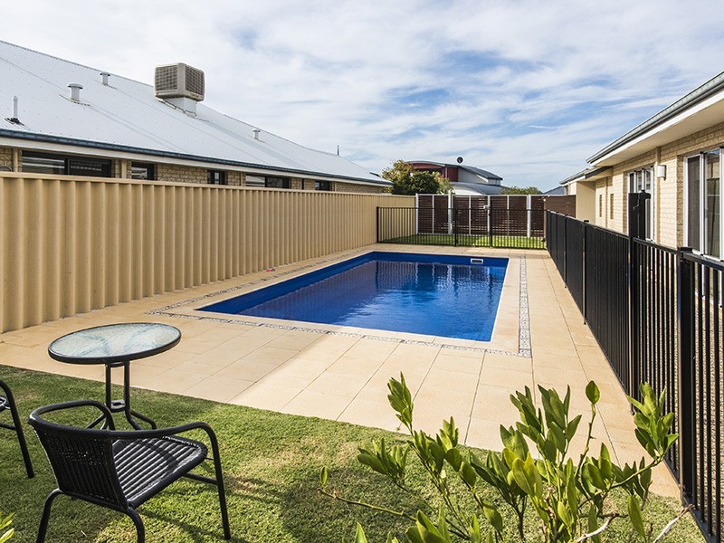 8 Rodondo Street, Dalyellup WA 6230