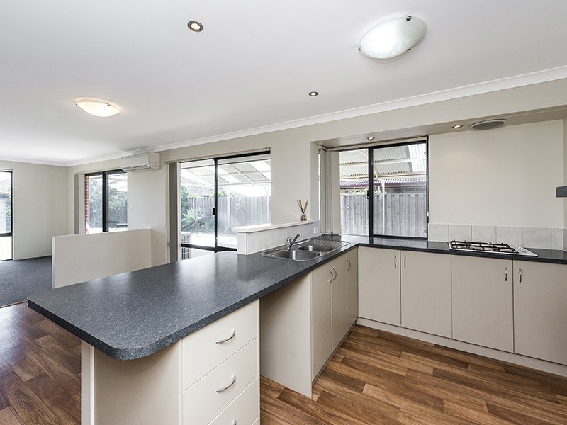 9 Burwood Rd, Australind WA 6233