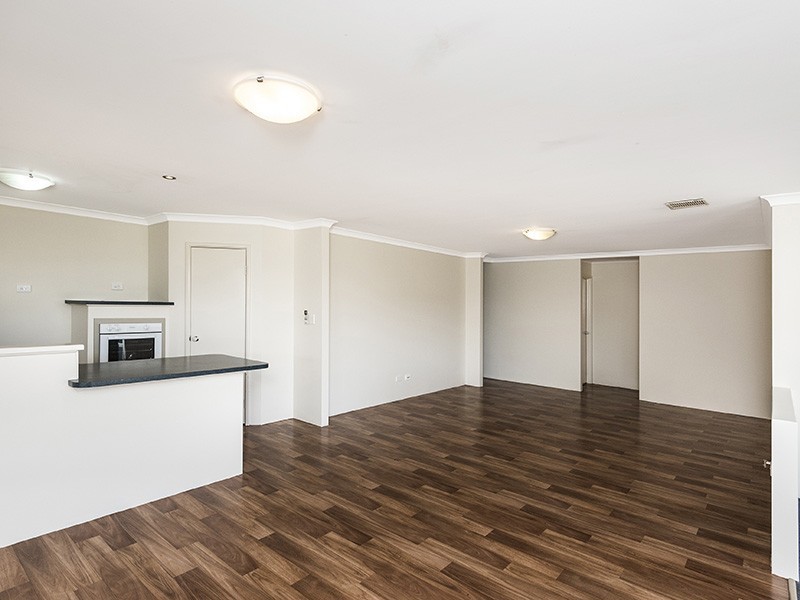 9 Burwood Rd, Australind WA 6233