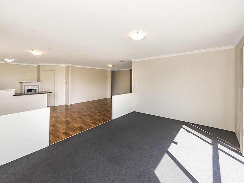 9 Burwood Rd, Australind WA 6233