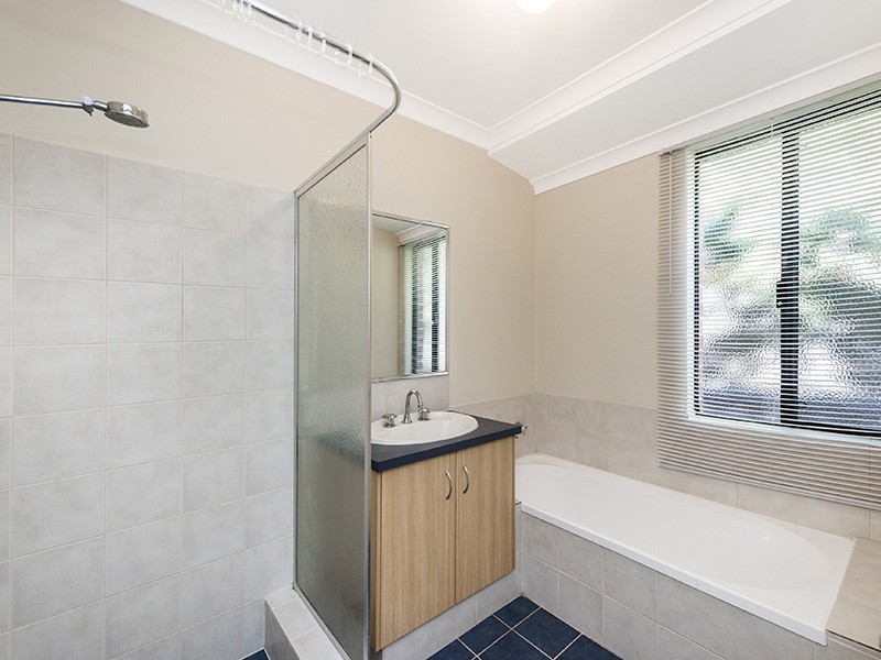 9 Burwood Rd, Australind WA 6233