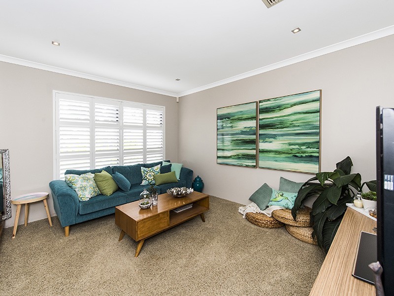 10 Millbridge Boulevard, Millbridge WA 6232