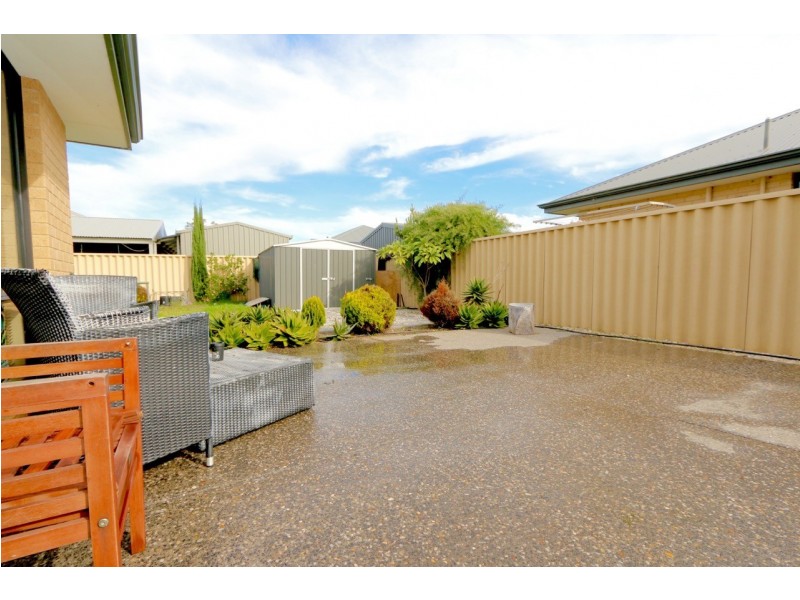 10 Binar Way, Dalyellup WA 6230