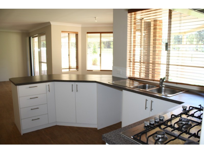 12 Grant Street, Allanson WA 6225