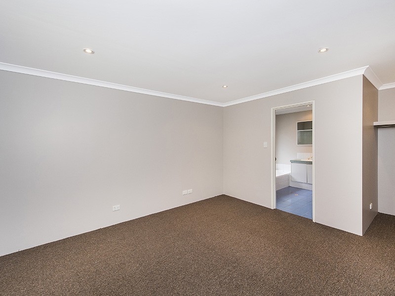 24 Deakin Elbow, Eaton WA 6232