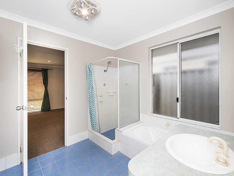 24 Deakin Elbow, Eaton WA 6232