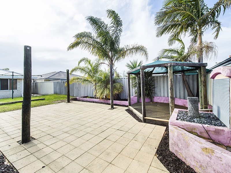 24 Deakin Elbow, Eaton WA 6232