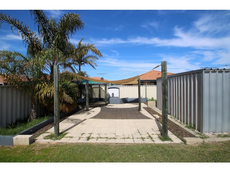 24 Deakin Elbow, Eaton WA 6232