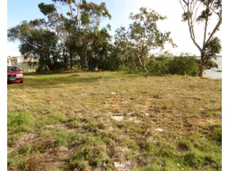 25 Magill St, Australind WA 6233