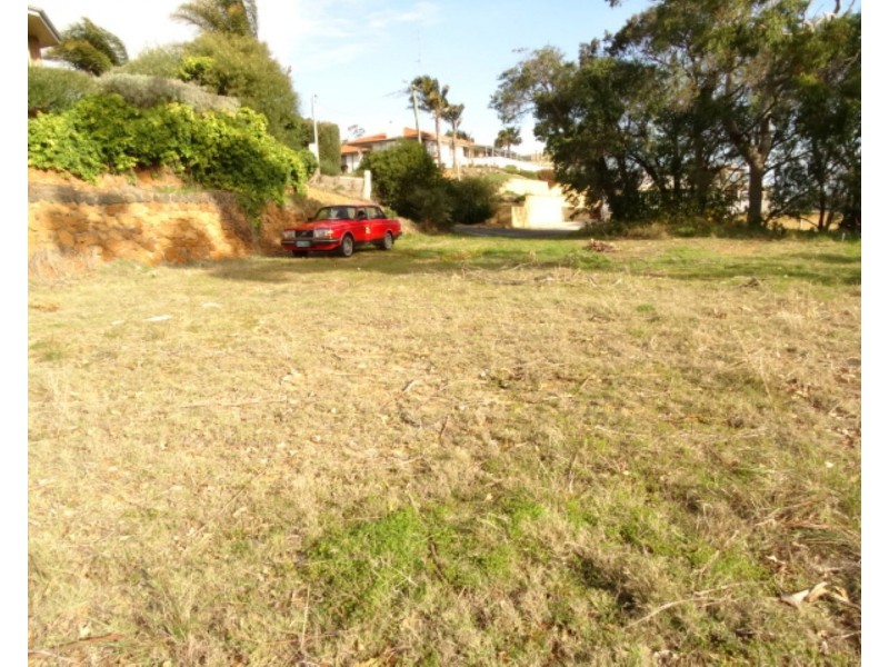 25 Magill St, Australind WA 6233