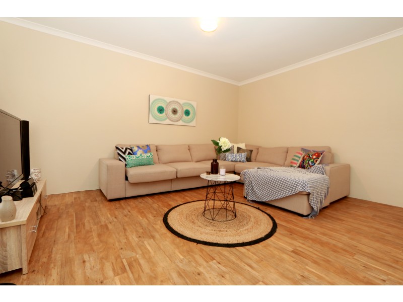 11 Reuben Way, Millbridge WA 6232