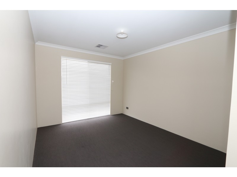 11 Reuben Way, Millbridge WA 6232