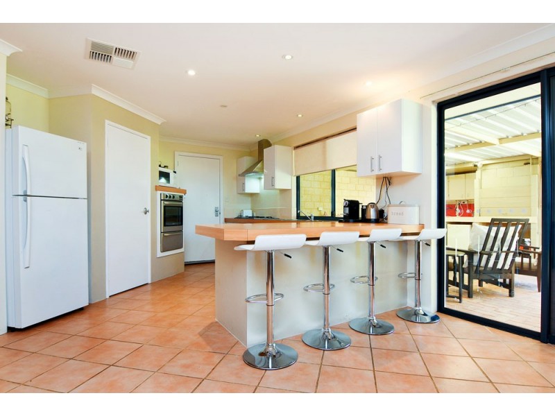 1 Modong Street, Dalyellup WA 6230