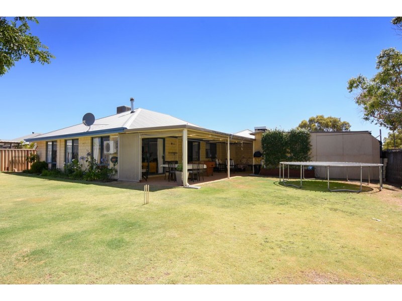 1 Modong Street, Dalyellup WA 6230