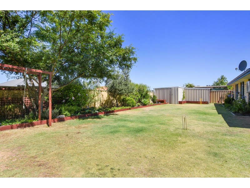 1 Modong Street, Dalyellup WA 6230