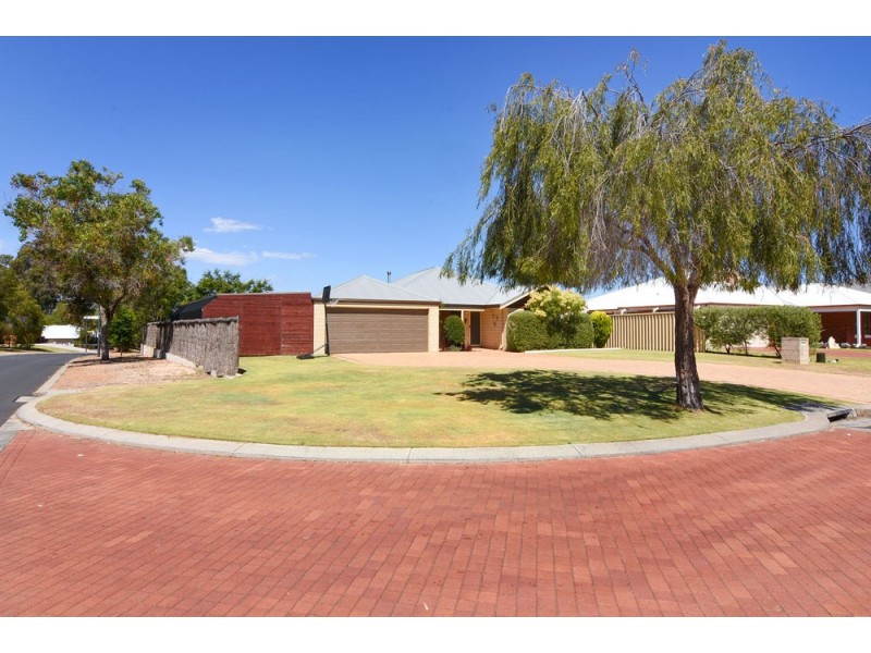 1 Modong Street, Dalyellup WA 6230