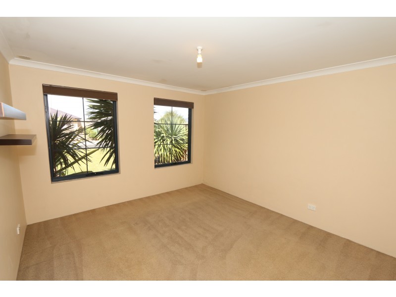 5 Dravite Way, Dalyellup WA 6230