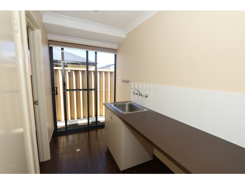 5 Dravite Way, Dalyellup WA 6230