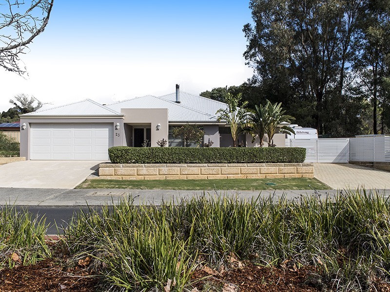 23 Somerville Drive, College Grove WA 6230