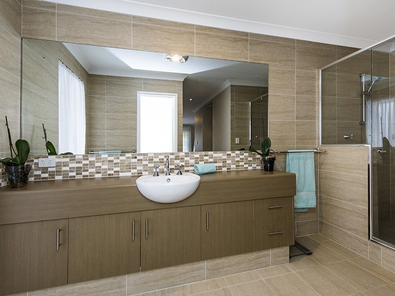 23 Somerville Drive, College Grove WA 6230