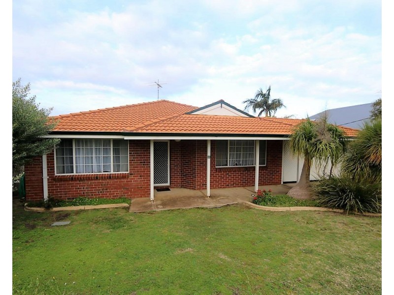 20 Carpenter Tce, Australind WA 6233