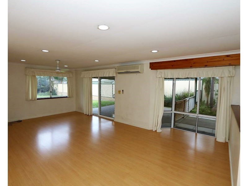 20 Carpenter Tce, Australind WA 6233